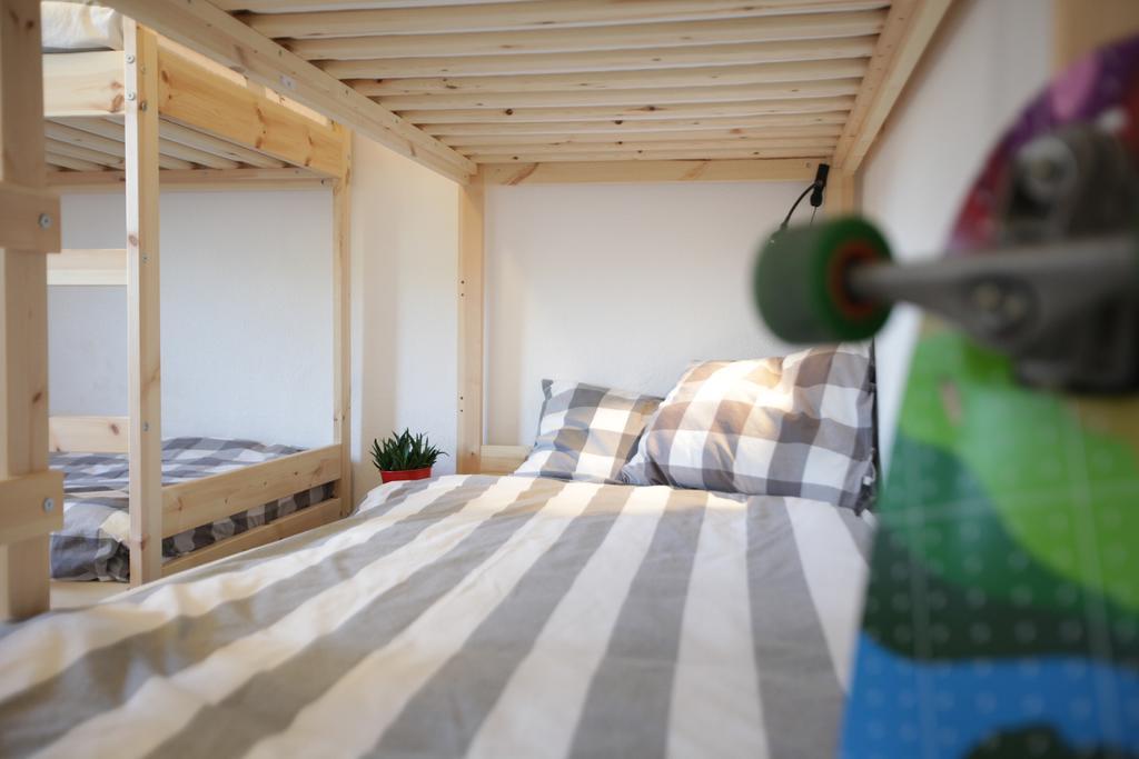 Хостел Moka Surfhouse Ерісейра Номер фото